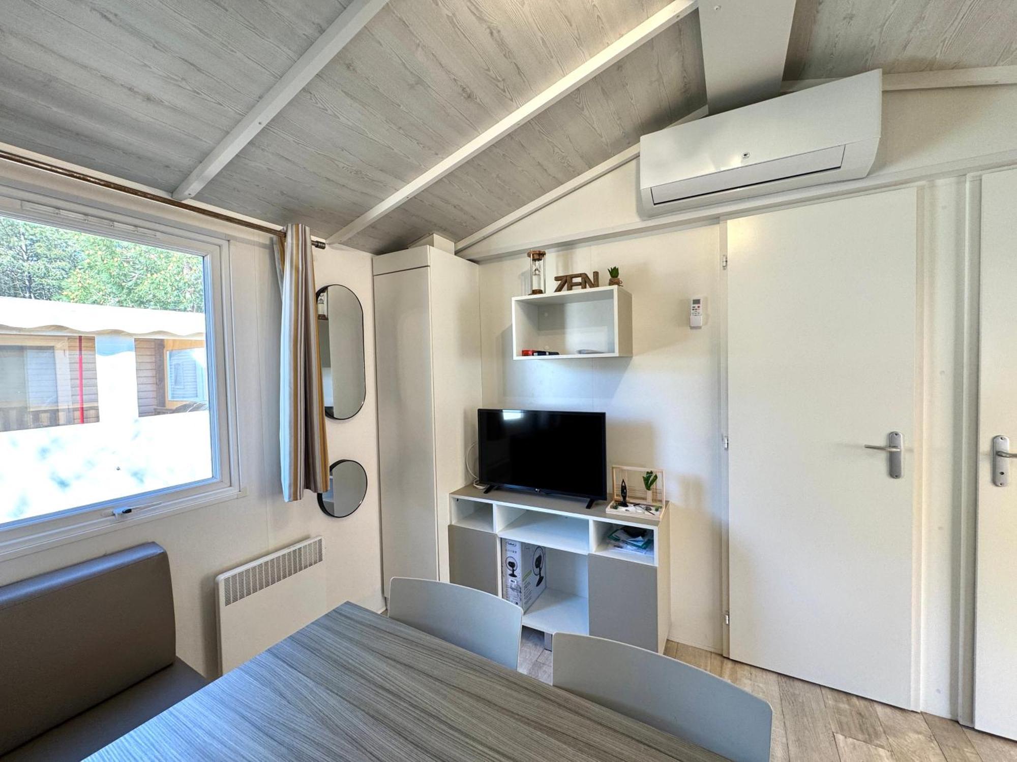 Un Toit Sur Le Bassin Claouey Hotel Lege-Cap-Ferret Exterior photo